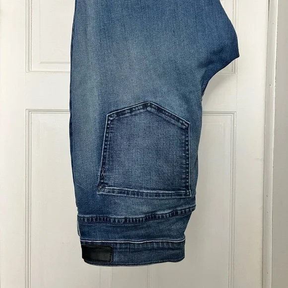 Express Super Soft High Rise Denim Jegging Plus Size S18R - Picture 2 of 5